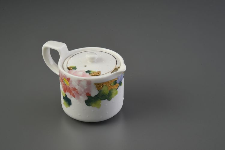 鎏金牡丹神韻茶壺(160cc)