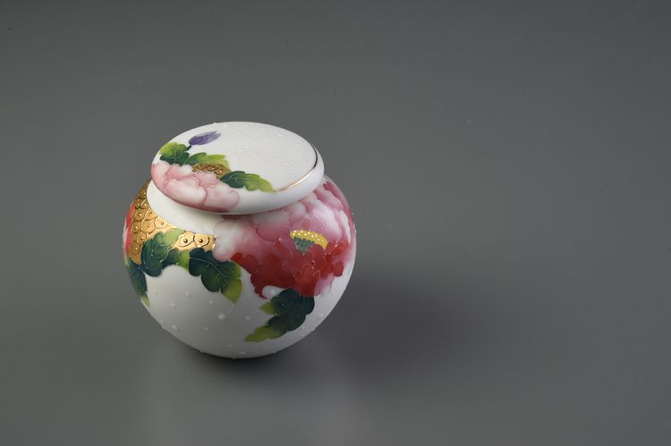 鎏金牡丹2兩茶葉罐