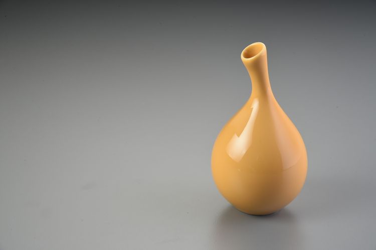 時尚桔黃小斜方瓶