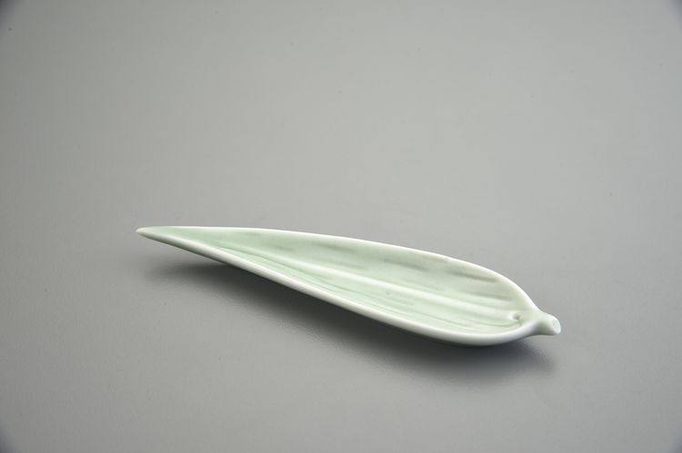 青瓷竹葉行線香盤