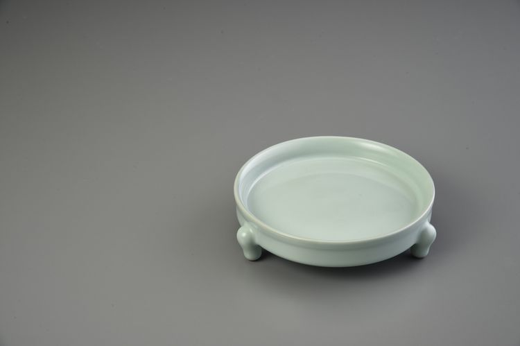 新天青三腳壺承